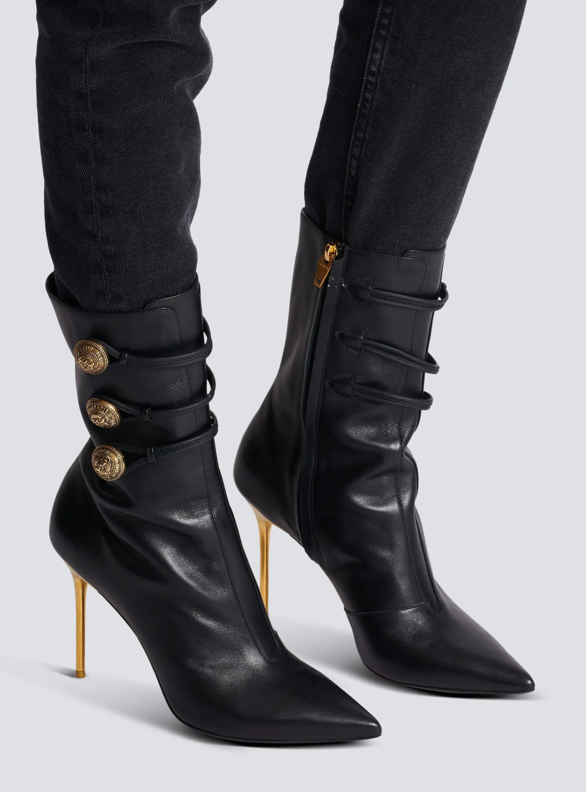 Women Balmain Alma Leather Ankle Boots
