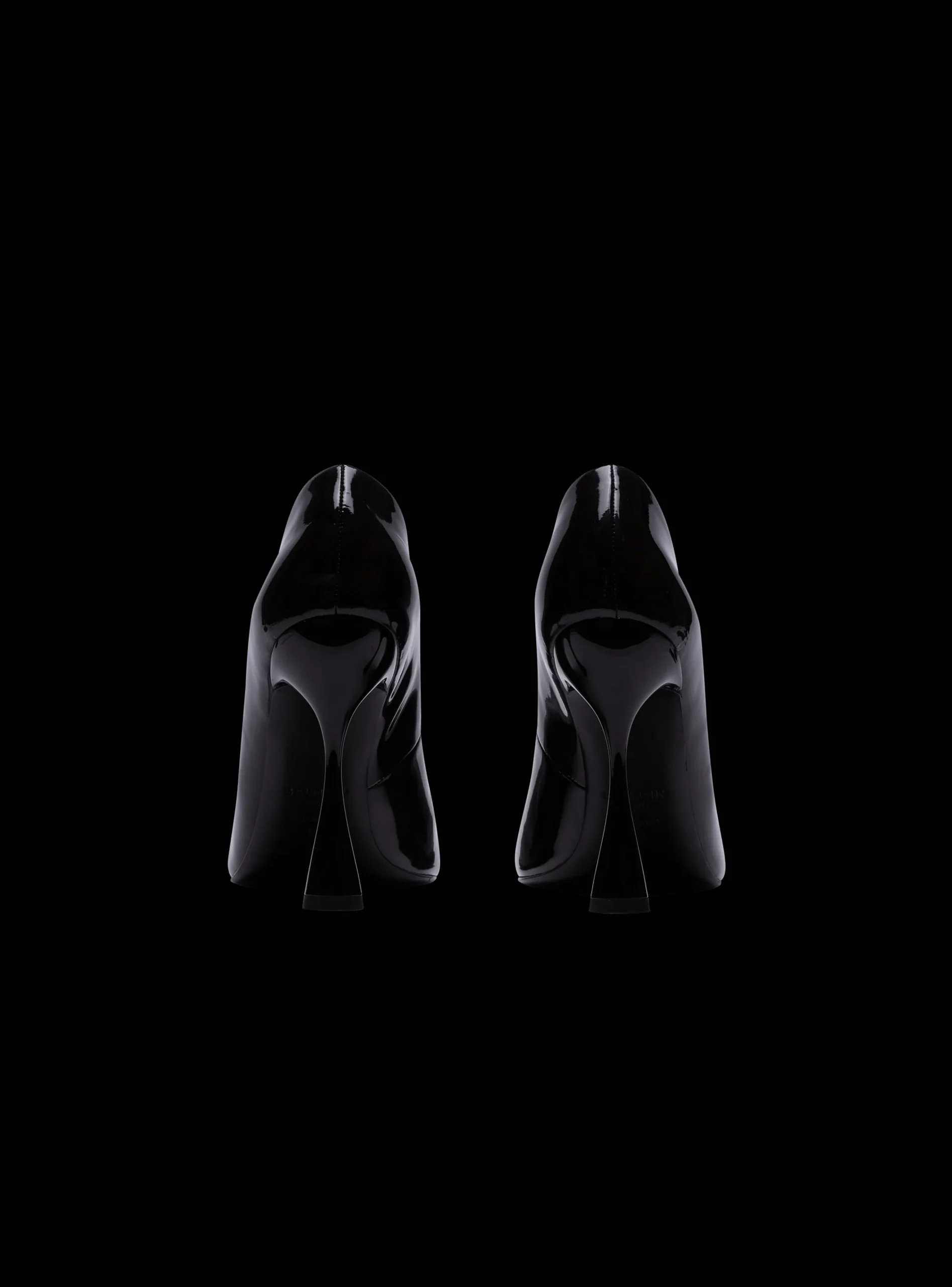 Women Balmain Eden Patent Leather Pumps