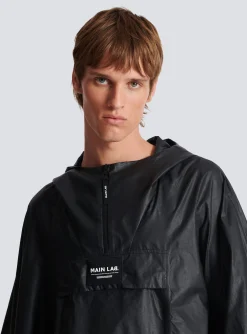Balmain Main Lab Cape