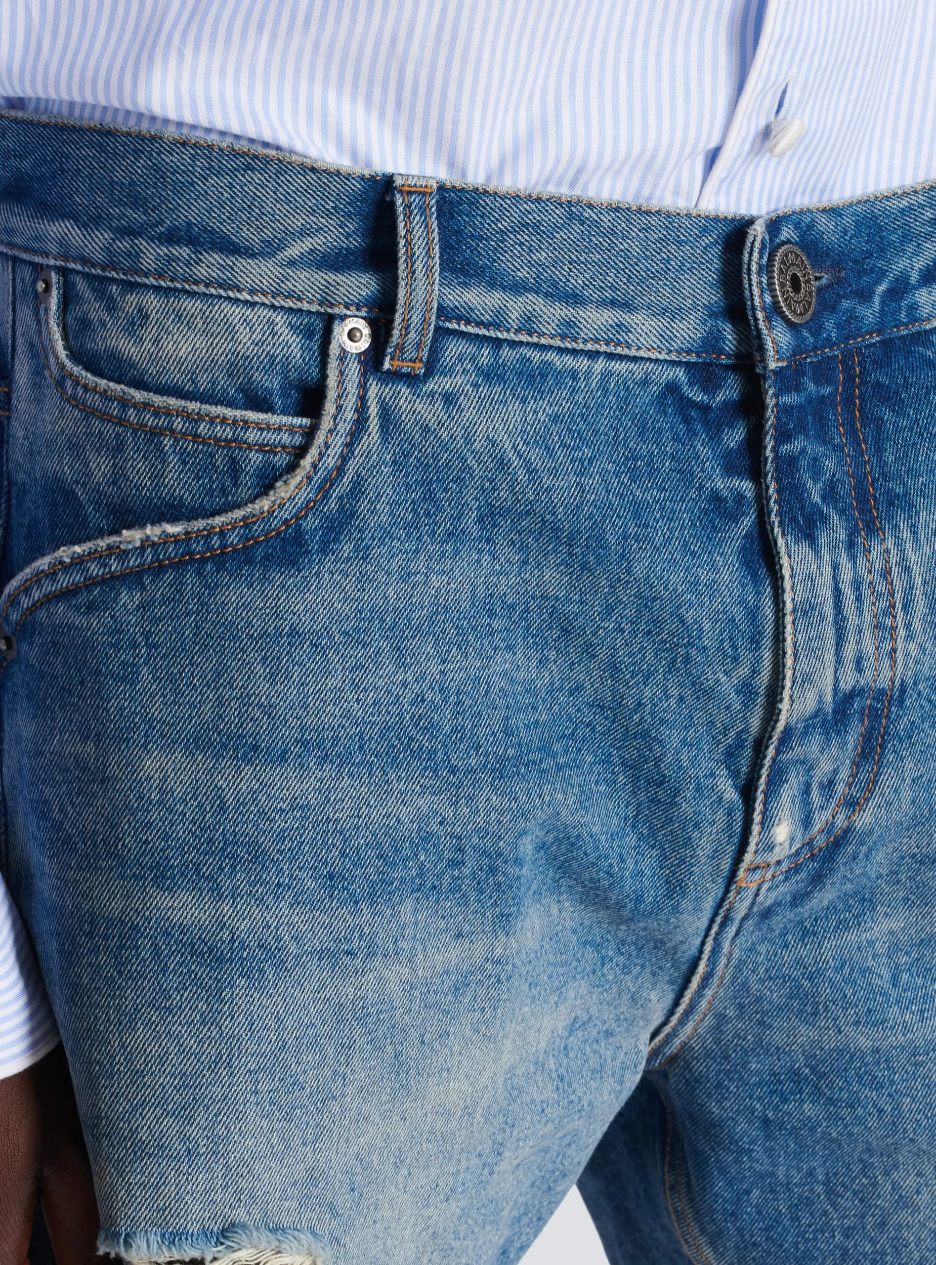 Balmain Unisex Shorts In Vintage Wash Denim